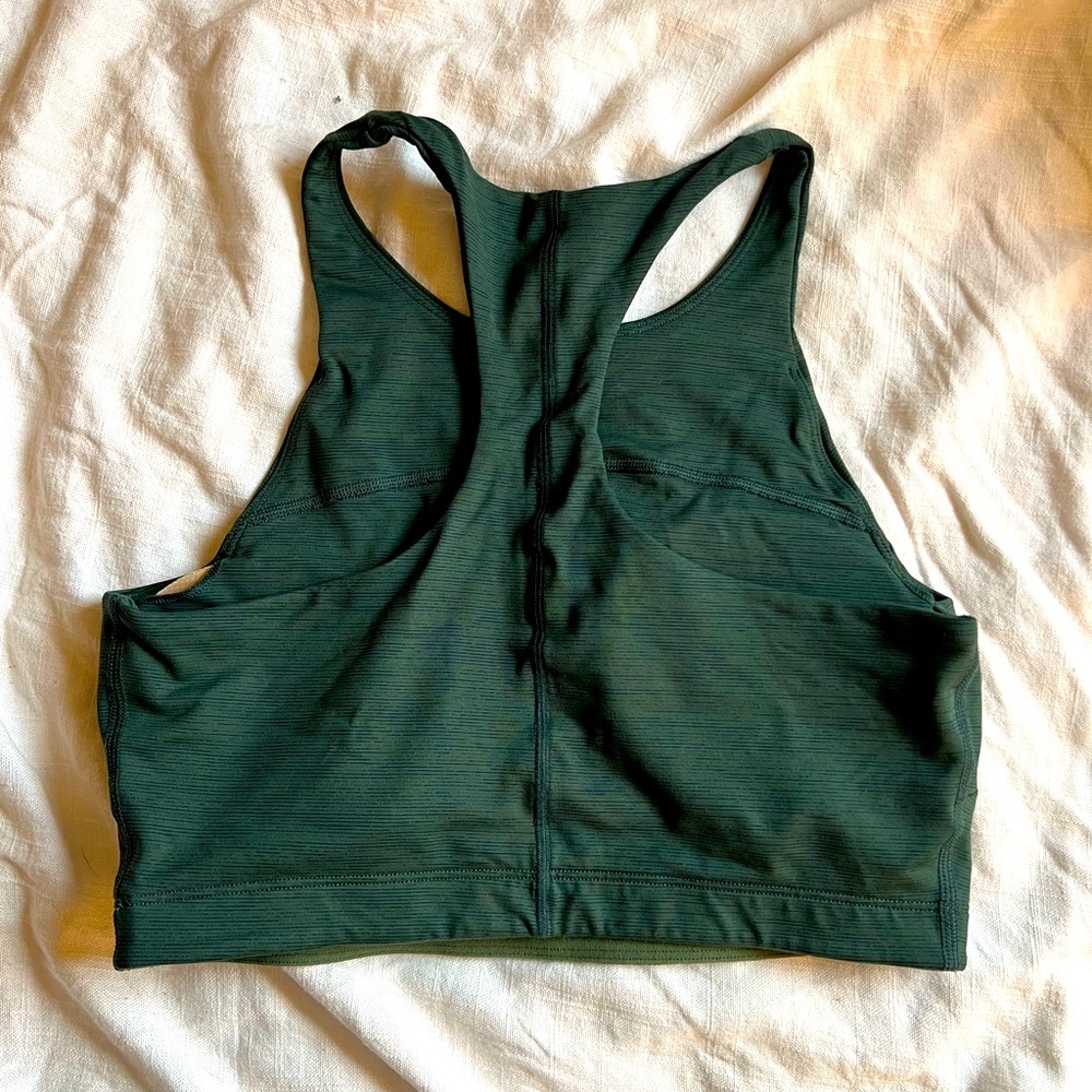 TechSweat™ Crop Top - Picture 4 of 5